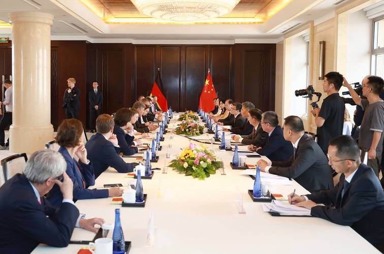 欧盟经济专员:与美国财长进行了“友好而坦诚”的会晤